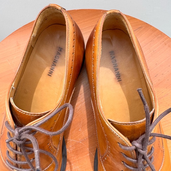 Magnanni Brown/ Camel Leather Dress Shoes with Brogue Detailing, New, Size 8.5 main image 4